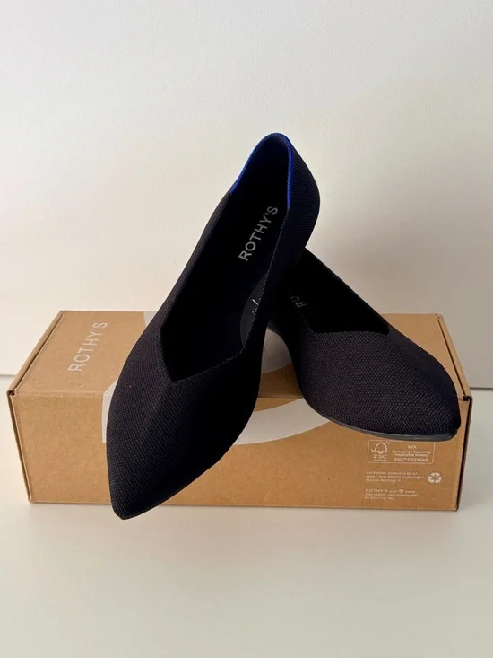 Rothy’s Black Pointed Flats 9.5 Wide | Blue Trim | Excellent Condition Like New - Picture 10 of 11